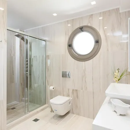 Luxury Cretan With Private Pools *
