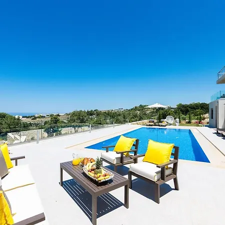 Luxury Cretan With Private Pools Villa *