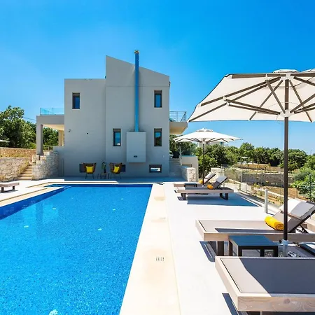 Luxury Cretan With Private Pools