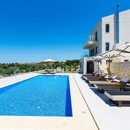Luxury Cretan With Private Pools Villa